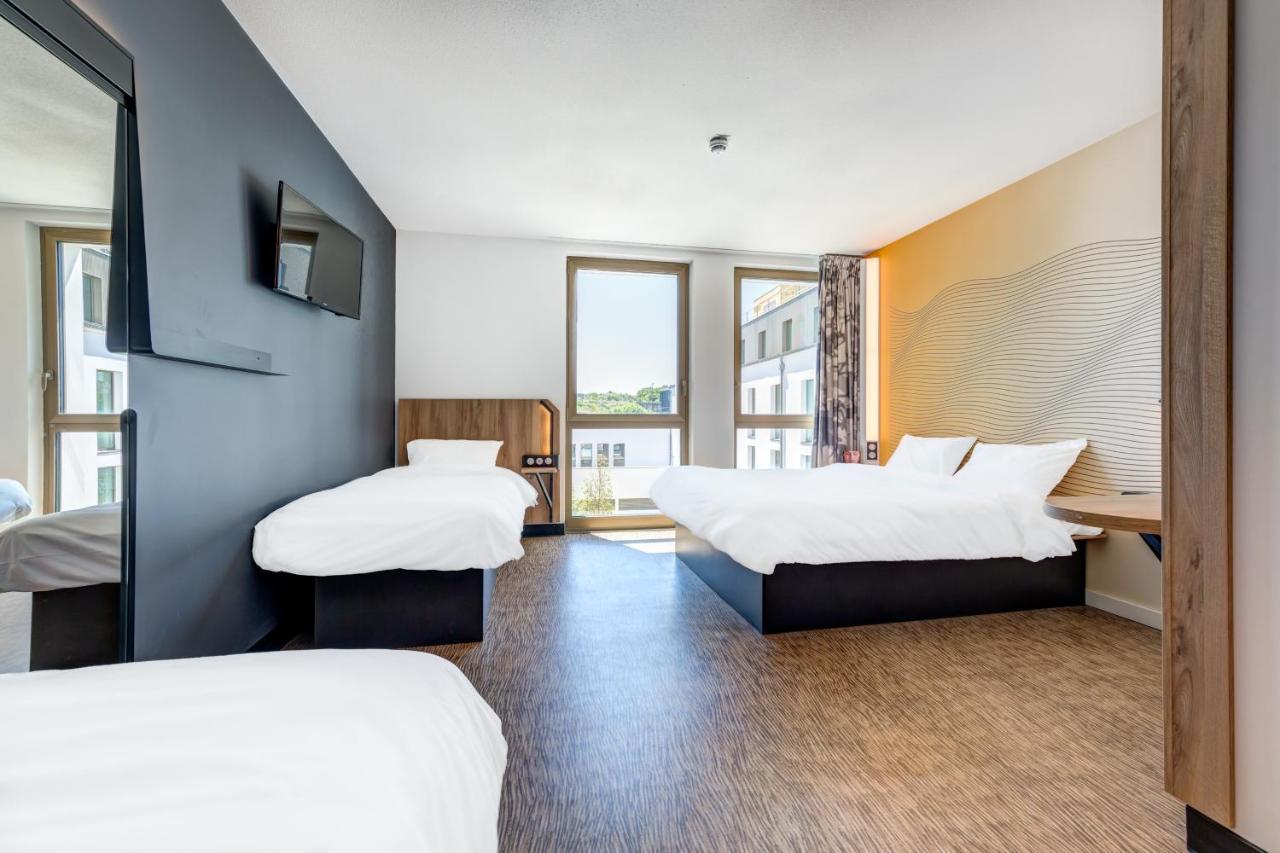 B&B Hotel Сент Екстер'єр фото